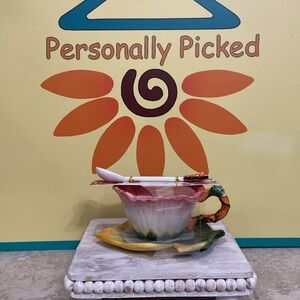 Corner Ruby Teacup and Saucer Set